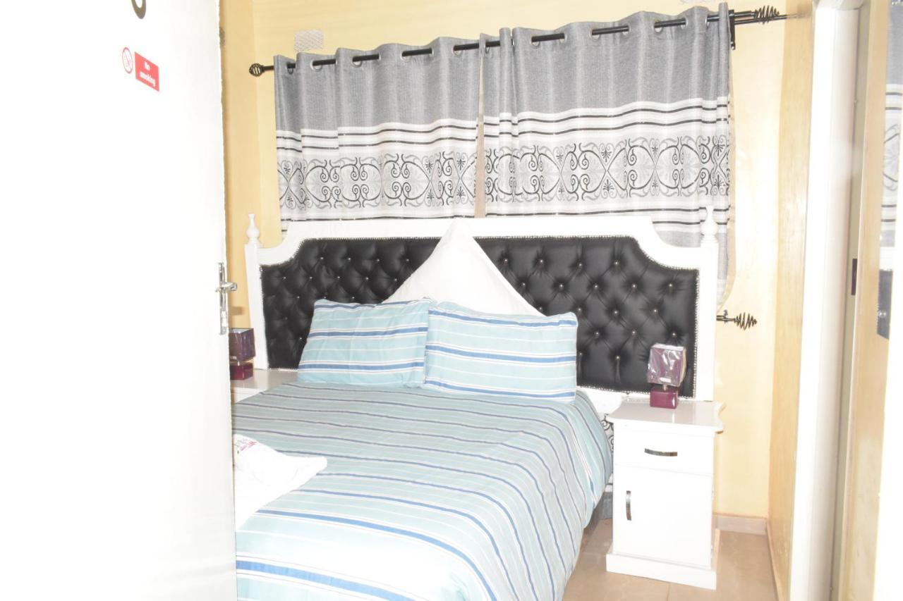 The Crown Inn Guest House Northwood Exteriér fotografie